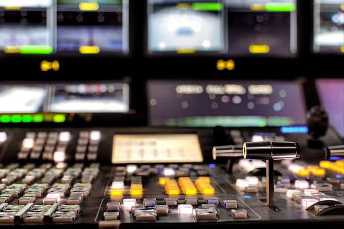 Transport de matériel audiovisuel informatique pour un congrès au Portugal